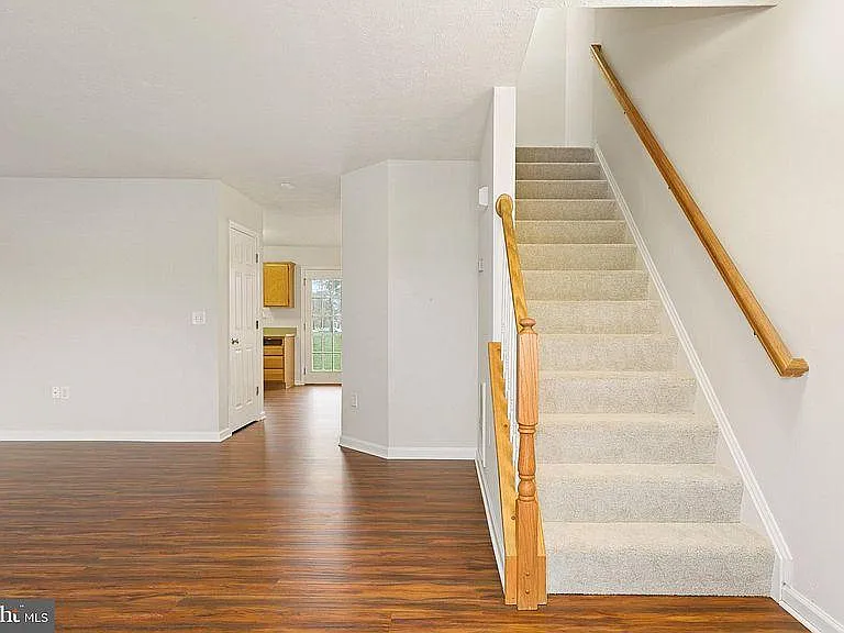 103 Trade Wind Ln — Photo 2