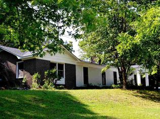 20 Edgewood Dr, Williamston, SC 29697