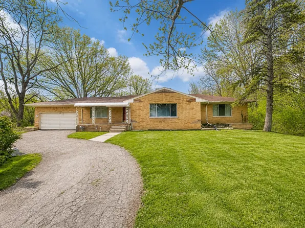 1536 W Auburn Rd, Rochester Hills, MI 48309