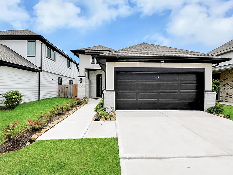 20755 Sunseed Dr — Photo 31