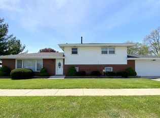 7800 W 80th Pl, Bridgeview, IL 60455