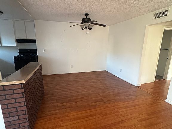 3rd image of 228 W Verdugo Ave APT B