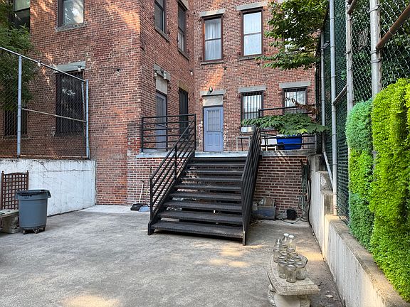 3rd image of 187 Wayne St APT 102C