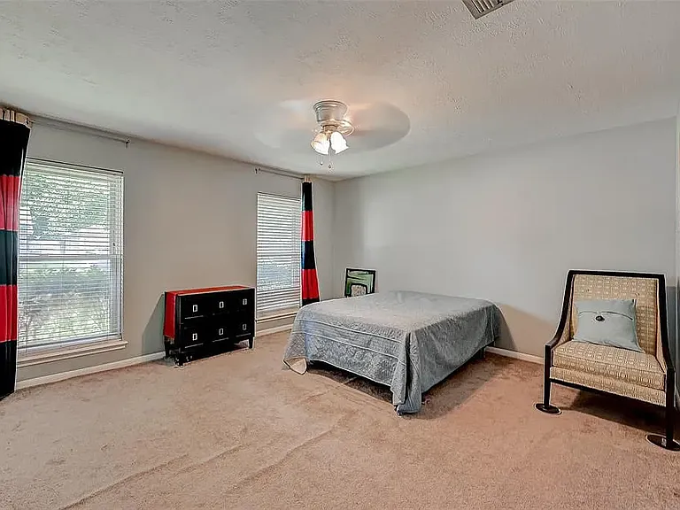12823 Westhorpe Dr — Photo 18