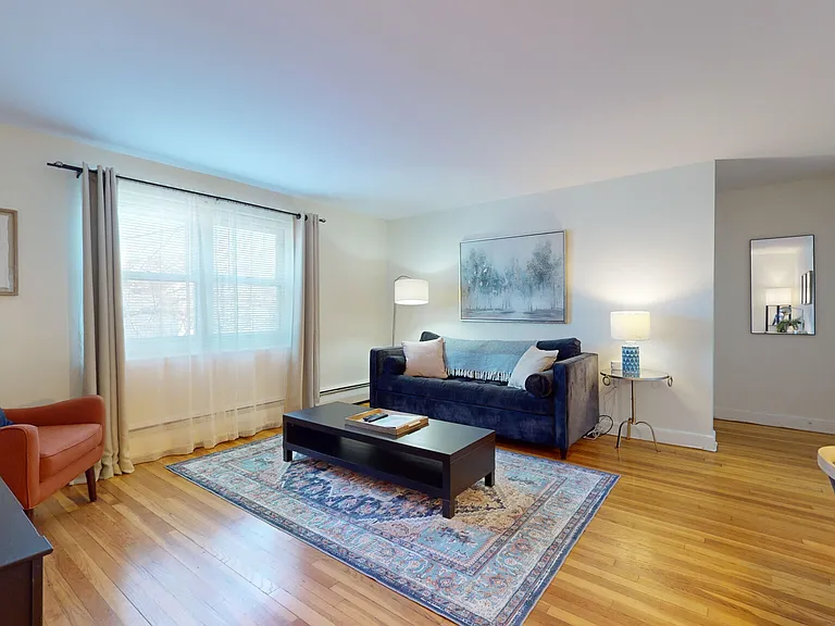 99 Chestnut St #5 — Photo 3