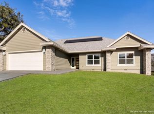 6363 Meadowridge Dr, Santa Rosa, CA 95409