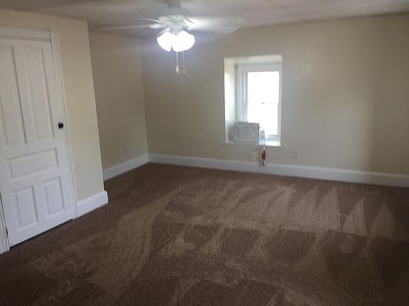 3rd image of 548 Bridge St APT 5
