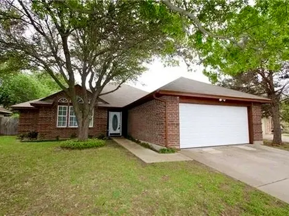 6724 Wayfarer Trl, Fort Worth, TX 76137