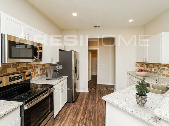 2nd image of 2517 Eagle Crest Ct