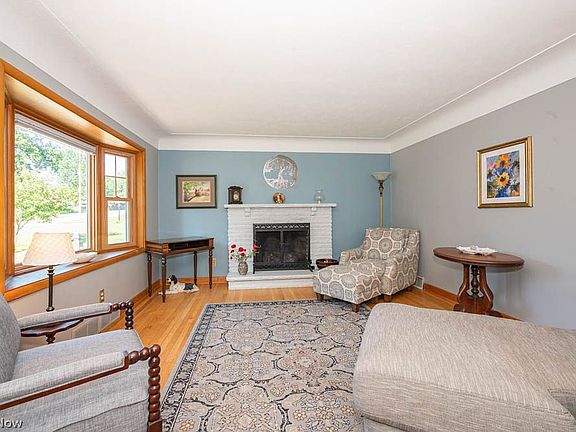 4th image of 5617 Yorktown Ln