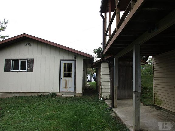 4th image of 2341 S Lakeshore Dr