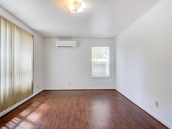 5th image of 535 Spring St