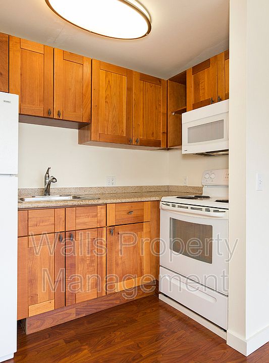 1st image of 1819 NW Central Pl #2203