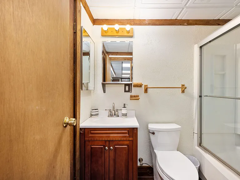 Basement full bath