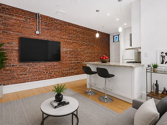 2nd image of 31 Massachusetts Ave APT 1-2