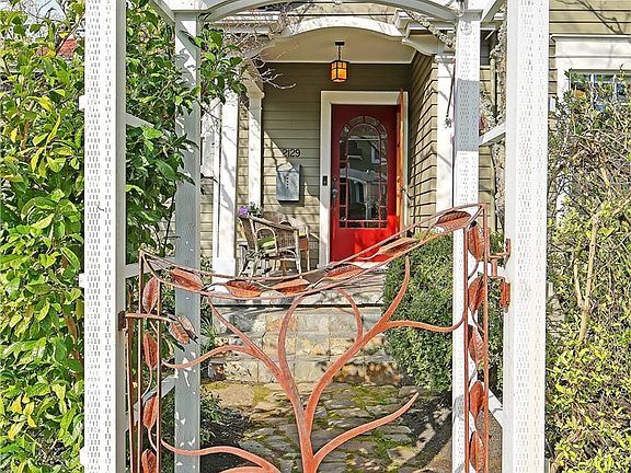 Custom Garden Gate at Front Entrance 