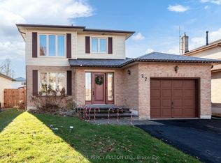 27 Arran Ct, Clarington, ON L1E2E5