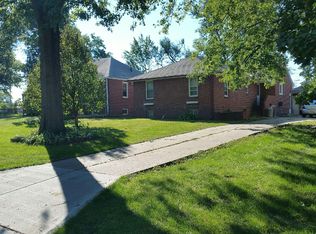 613 Sumner St, Lincoln, NE 68502