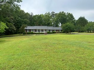 104 Northwoods Rd, Greenwood, SC 29649