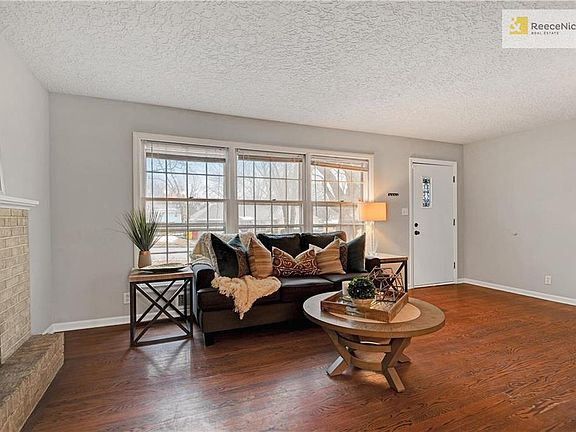 5th image of 810 N Dakota Dr
