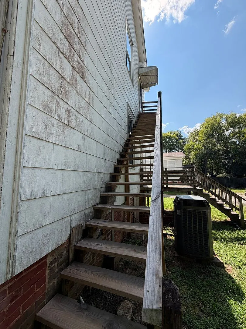 2 bed, 1.0 bath, 1332 sqft, $850 — Photo 3