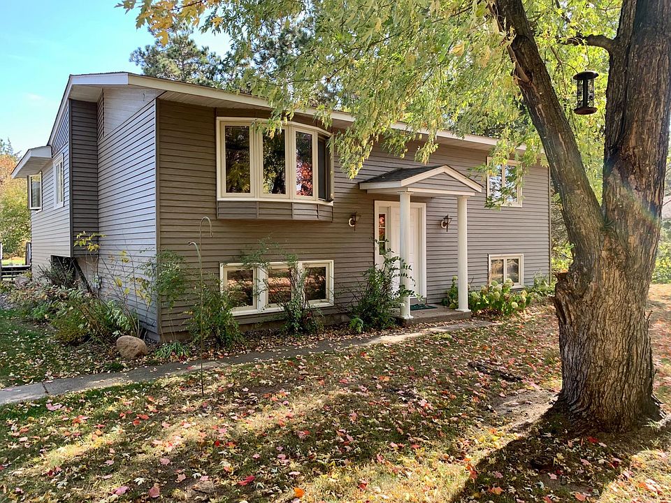 1st image of 18584 Riverwood Dr