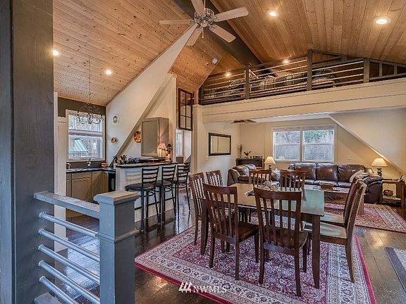 2nd image of 10595 Merry Canyon Rd
