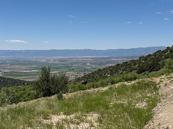 3rd image of 42 S Muley Flats Dr E