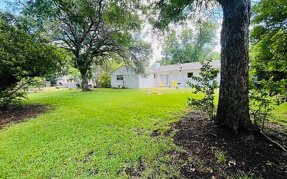 4th image of 3616 Wooten Dr