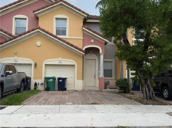 7978 SW 166th Pl, Miami, FL 33193