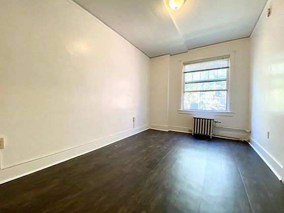 3rd image of 404 E Howell St APT 505