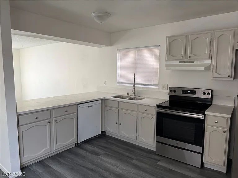 5206 Golden Ln #B — Photo 11