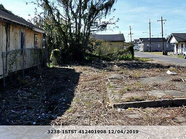 1st image of 3238 1st St