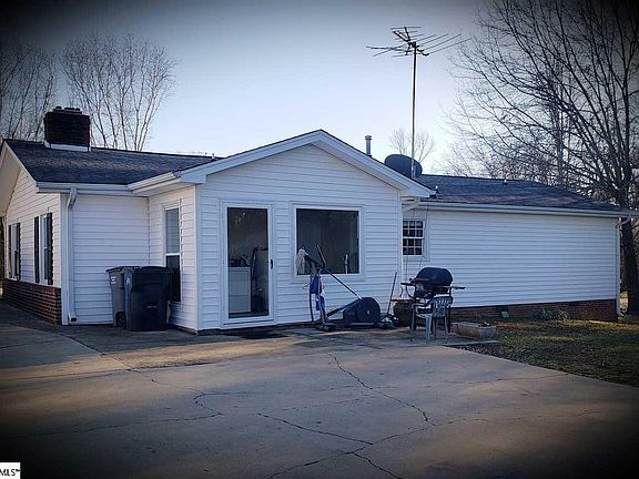 3rd image of 35 Hodgens Dr