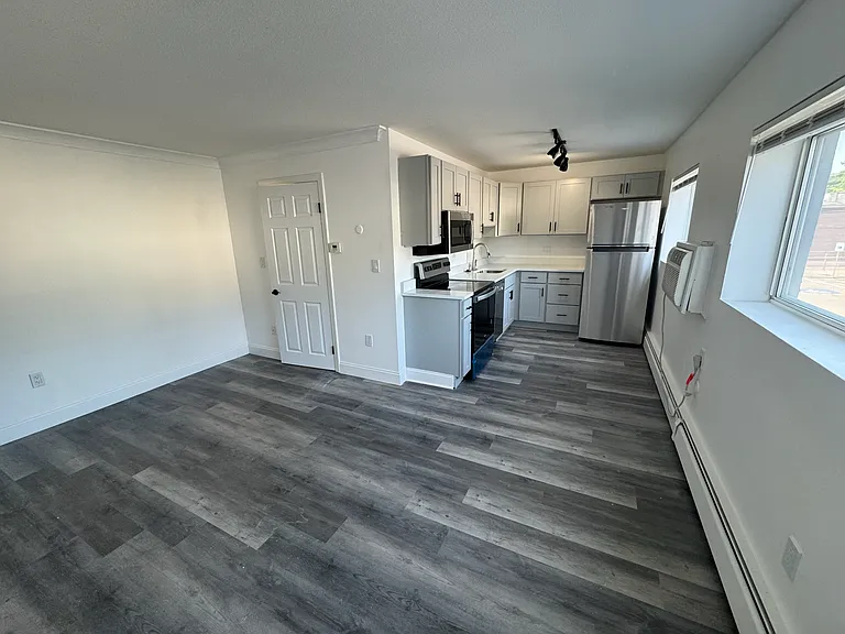 181 School St #11 — Photo 6