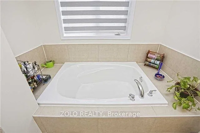 92 Golden Springs Dr #UPPER LEVEL — Photo 11
