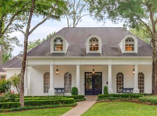 11 Treasure Cove Dr, Spring, TX 77381