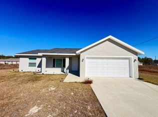 297 Malauka Loop, Ocklawaha, FL 32179