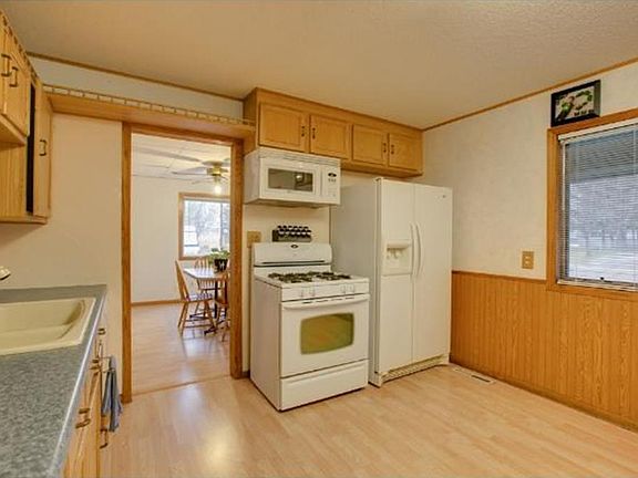 4th image of 10111 Redwood St NW
