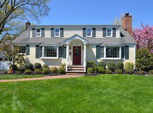 17 Little Silver Pkwy, Little Silver, NJ 07739
