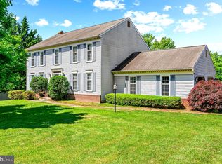 2740 Copper Creek Rd, Herndon, VA 20171