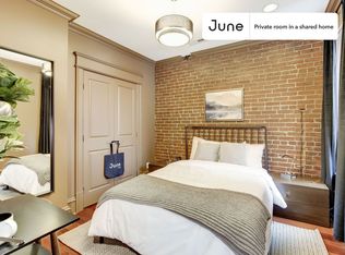 814 9th St NE #1-C, Washington, DC 20002