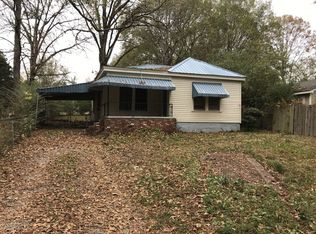 317 Albany Ave, Gadsden, AL 35903