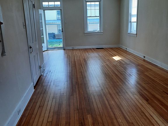 3rd image of 27 N Prince St #1
