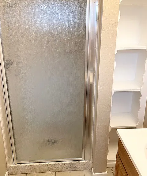 Main bathroom shower