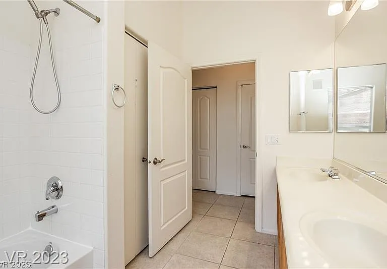 2305 W Horizon Ridge Pkwy #1023 — Photo 16