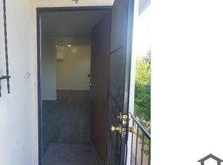 624 W 85th St APT 3, Los Angeles, CA 90044