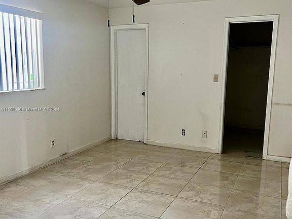 3rd image of 1430 NW 173rd Ter