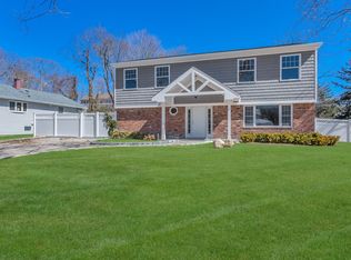 2 Salisbury Dr N, East Northport, NY 11731