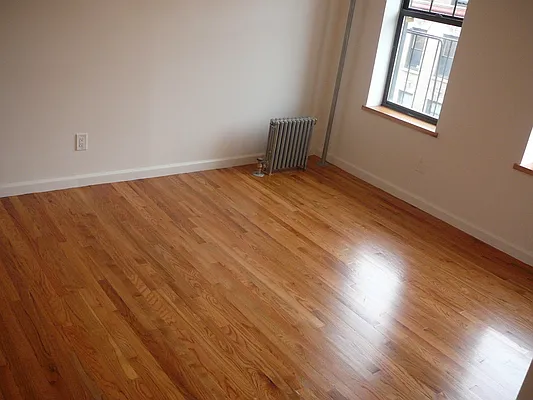 Rented by Kings Court Real Estate | media 39